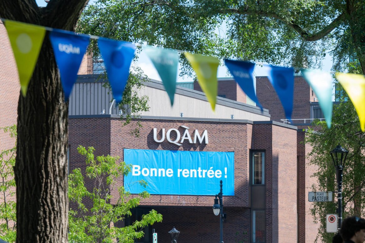 🎶 Une rentrée pas comme les autres : entre discours inspirants et concerts explosifs, l’UQAM a donné le ton au Quartier latin. #UQAM #QuartierLatin #Montréal
