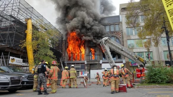 🔥 Incendie criminel dans le Quartier chinois : un restaurant ciblé, enquête ouverte par le SPVM. Aucun blessé.