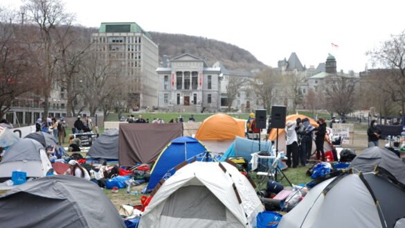 🎓 Conflit à McGill : l'université veut limiter les manifestations, les syndicats s'opposent. #Éducation #Montréal