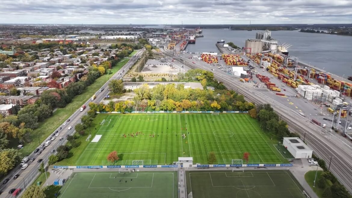 ⚽ Montréal renonce à accueillir un camp de base pour la Coupe du monde 2026. La Ville juge les coûts trop élevés et préfère concentrer ses efforts sur le cyclisme. #Montréal #Soccer #Mondial2026